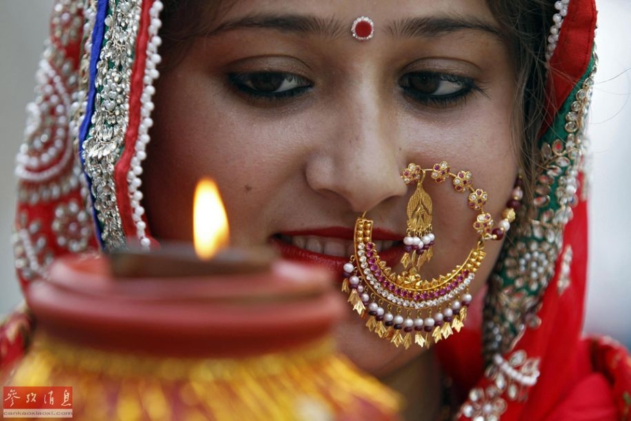 Cac co gai An Do xinh dep trong Ngay Phu nu hinh anh