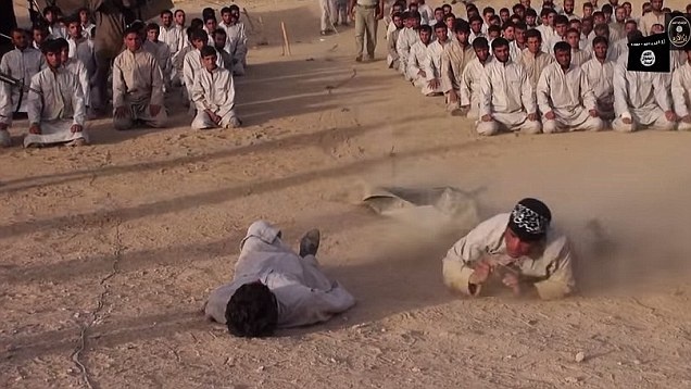 Ben trong trai huan luyen tan binh cua IS hinh anh