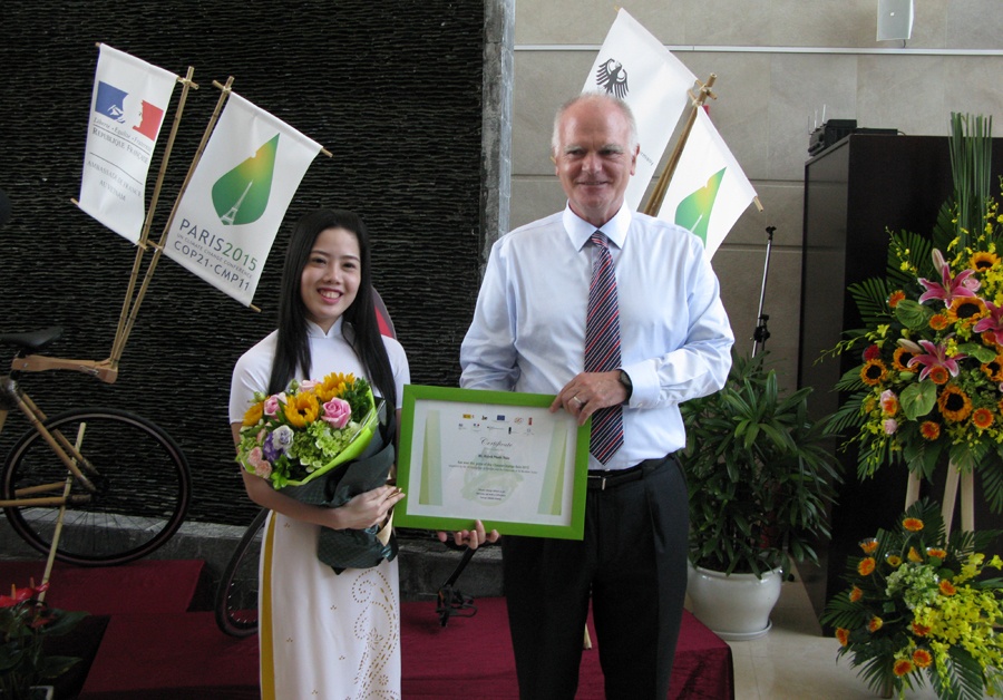 9X yeu moi truong rinh giai cua phai doan chau Au hinh anh