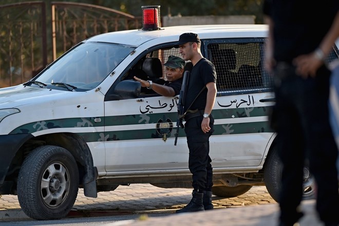 Tunisia trien khai them 1.000 canh sat tai cac diem du lich hinh anh