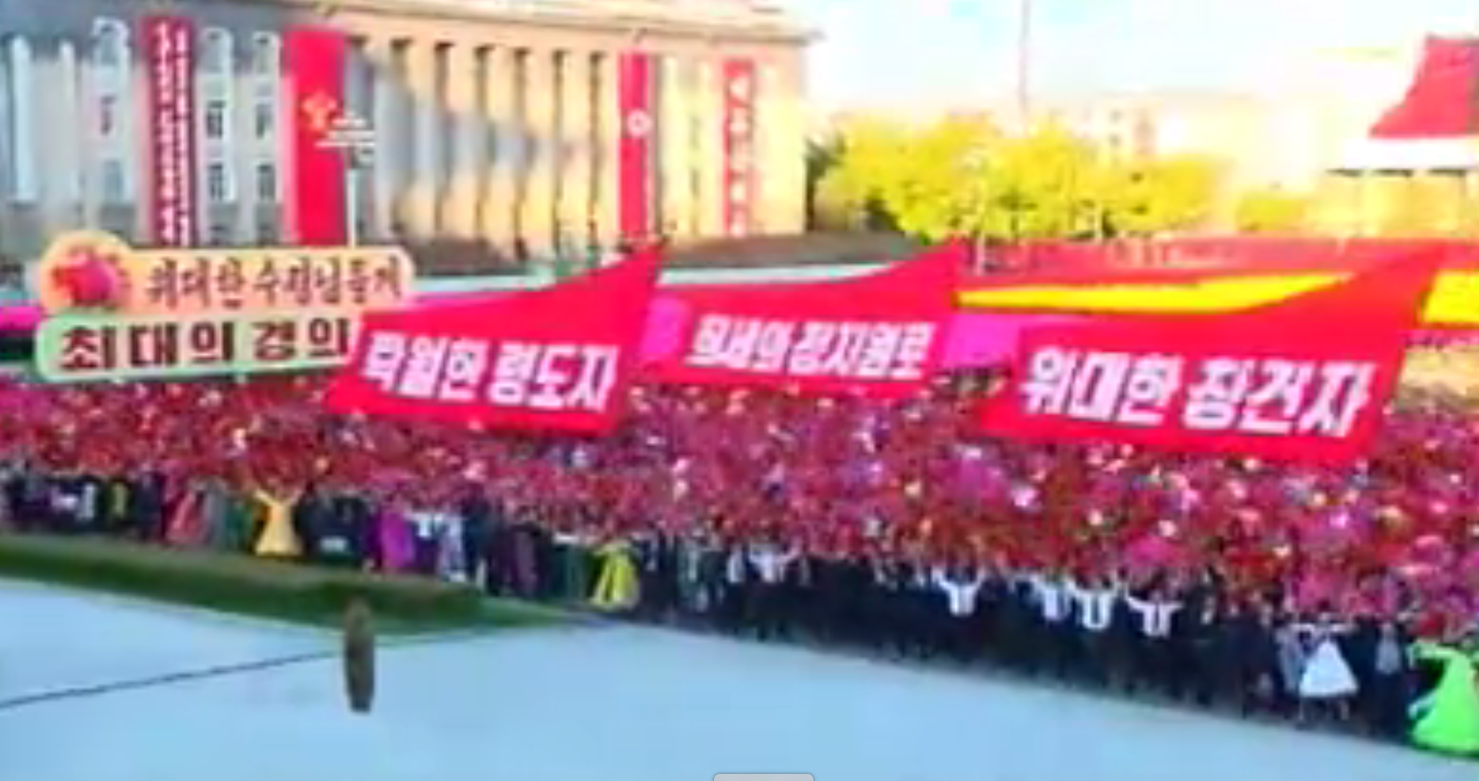 Truc tiep le duyet binh o Binh Nhuong hinh anh