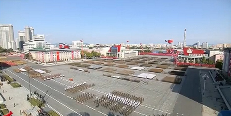 Toan canh le duyet binh cua Trieu Tien hinh anh