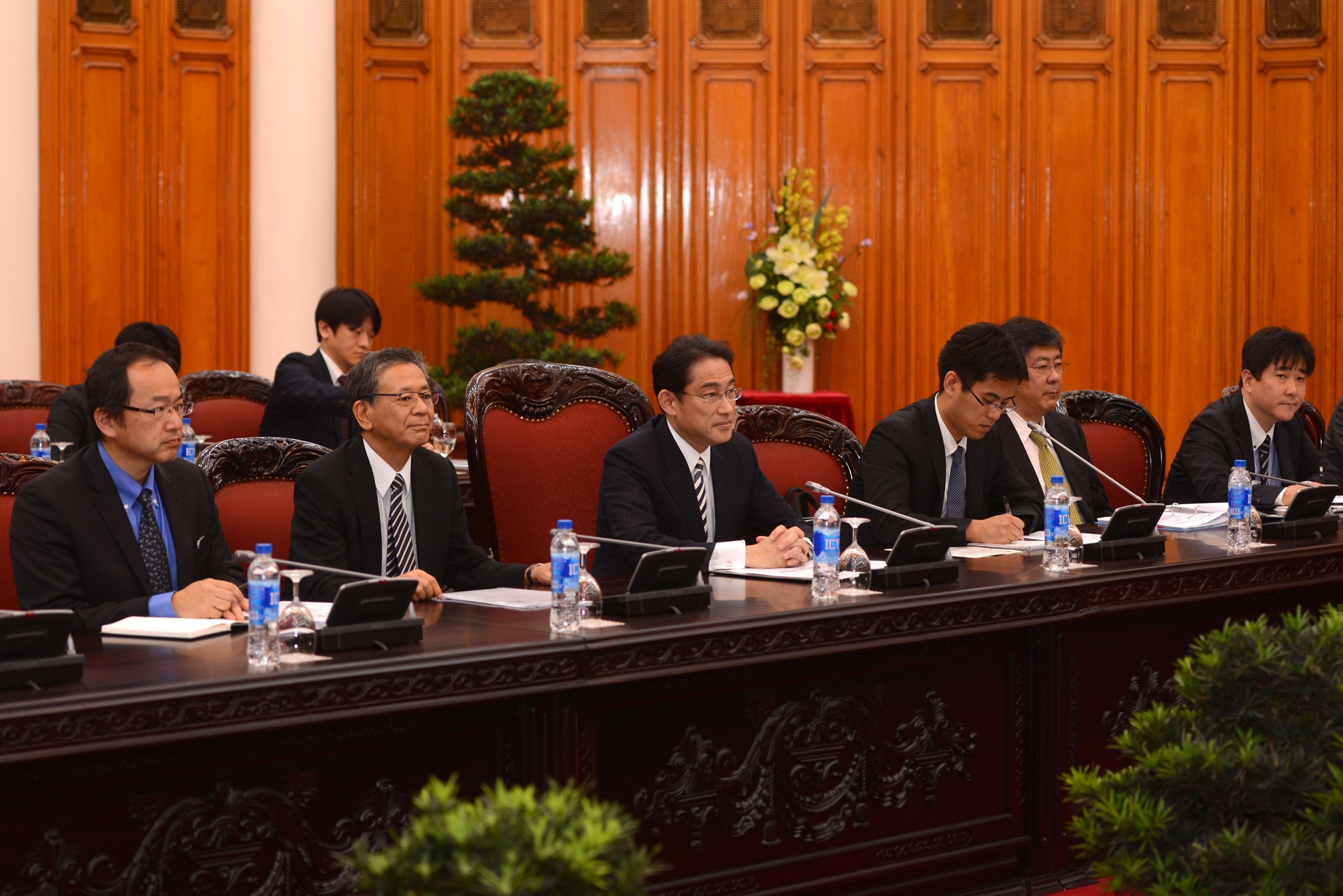 ngoai truong nhat ban fumio kishida anh 3