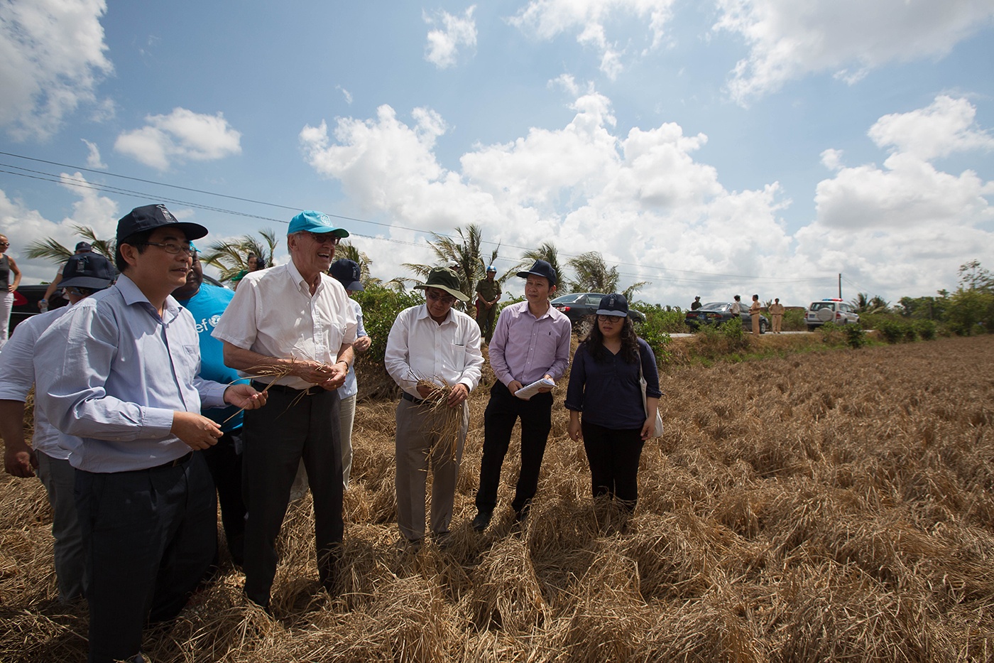 Phó tổng thư ký LHQ thăm nơi hạn hán ở Bến Tre ảnh 6 Pho tong thu ky LHQ tham noi han han o Ben Tre anh 6