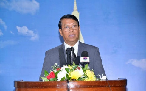 Lao ung ho giai quyet van de Bien Dong thong qua hoa binh hinh anh