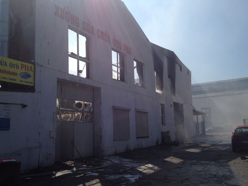 chay xuong sua chua o to cua nguoi viet o berlin anh 1