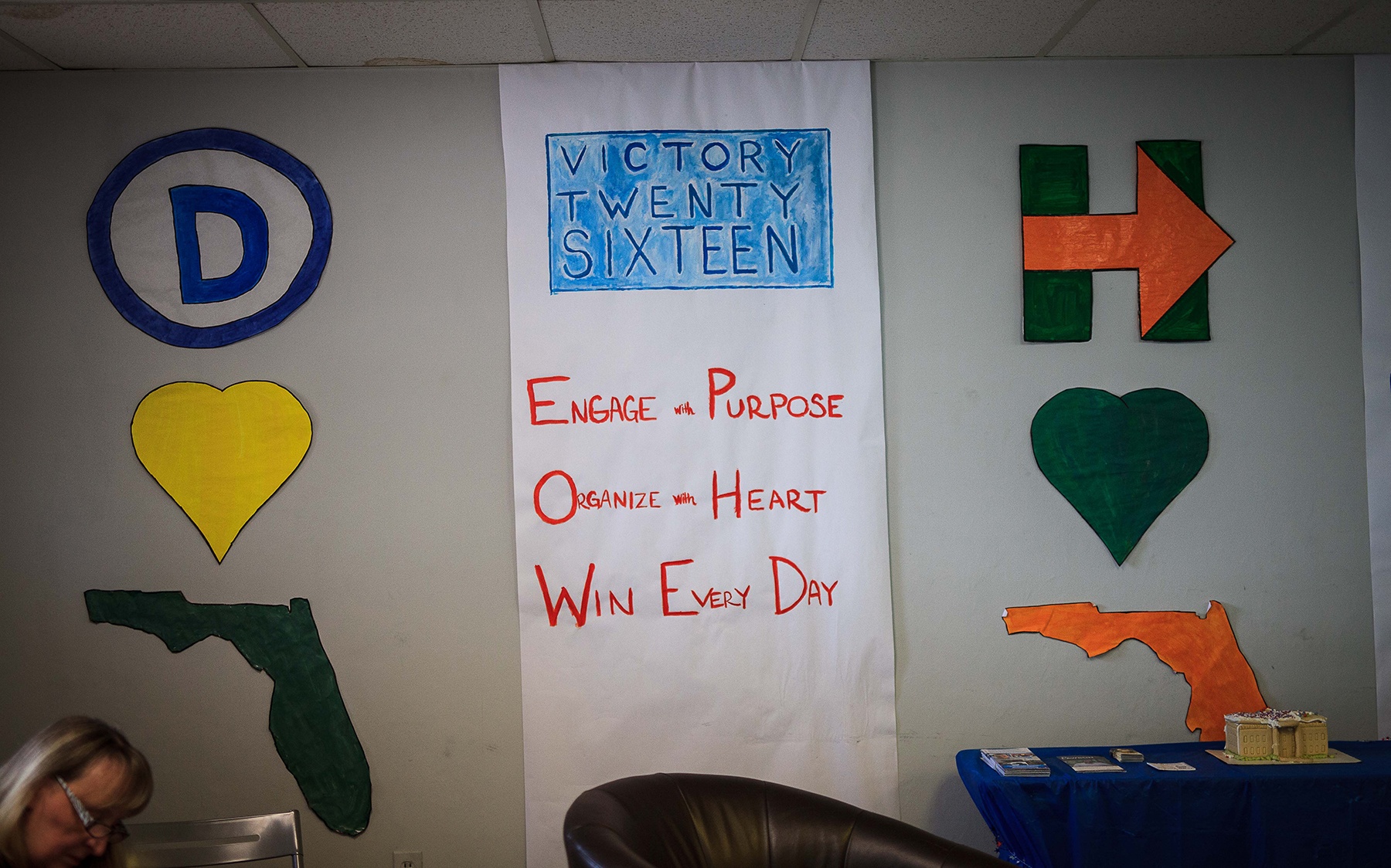 Văn phòng tranh cử của Clinton ảnh 12 Van phong tranh cu cua Clinton anh 12