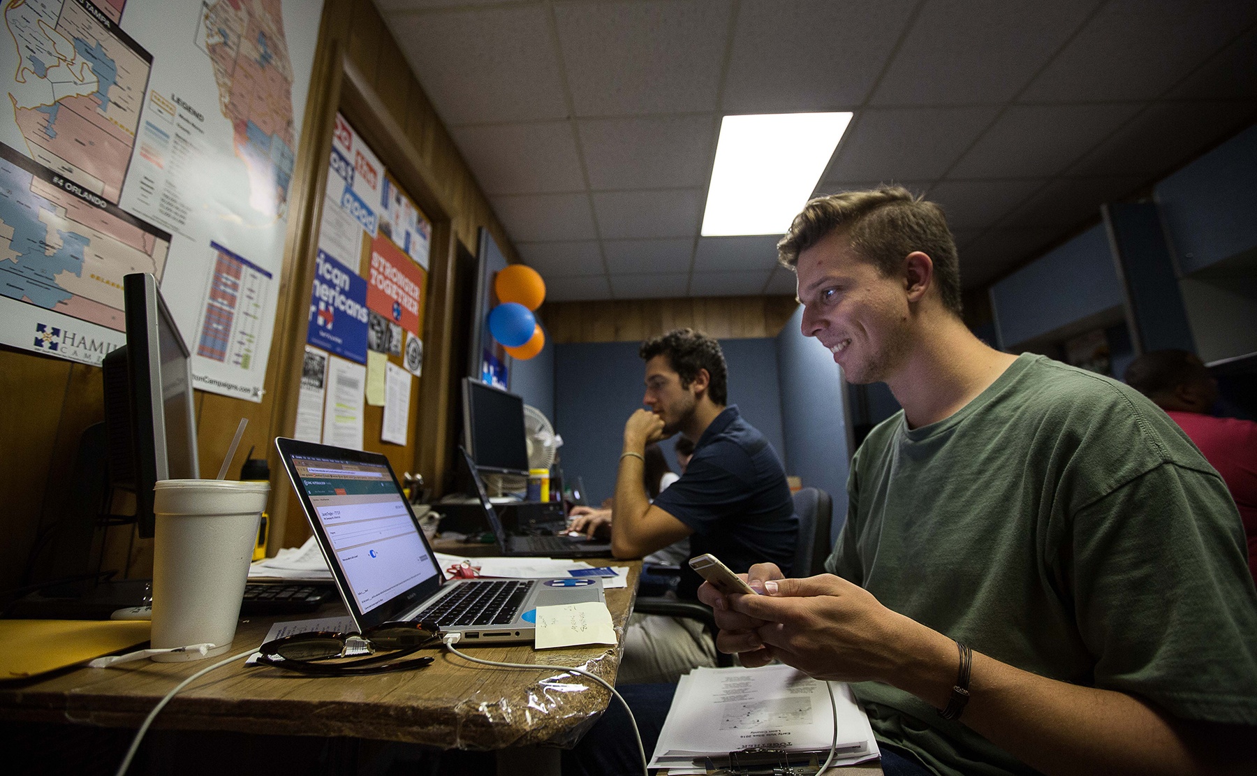 Văn phòng tranh cử của Clinton ảnh 7 Van phong tranh cu cua Clinton anh 7