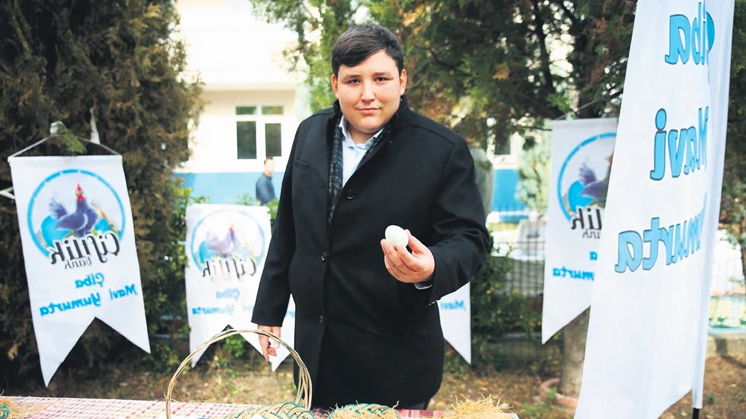 CEO tre tuoi,  Farm Bank,  Tho Nhi Ky anh 2