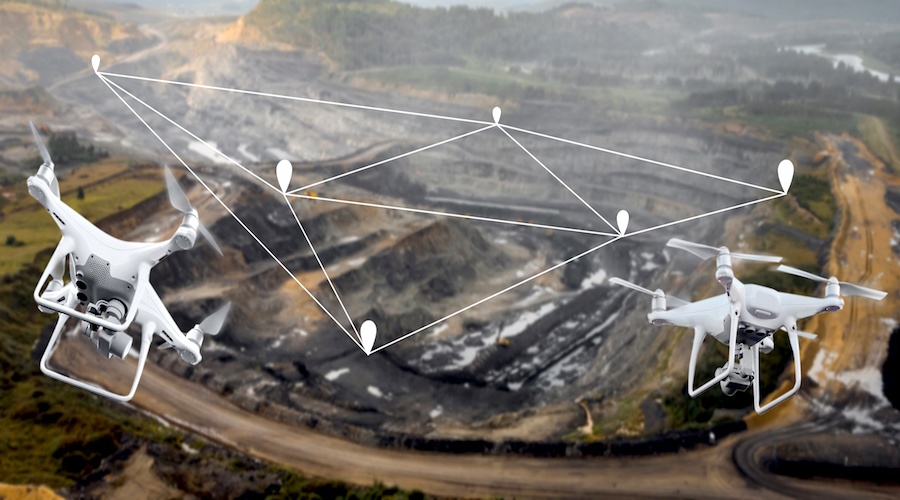 Bill Gates va Jeff Bezos gian tiep dau tu vao doi tac Tesla hinh anh