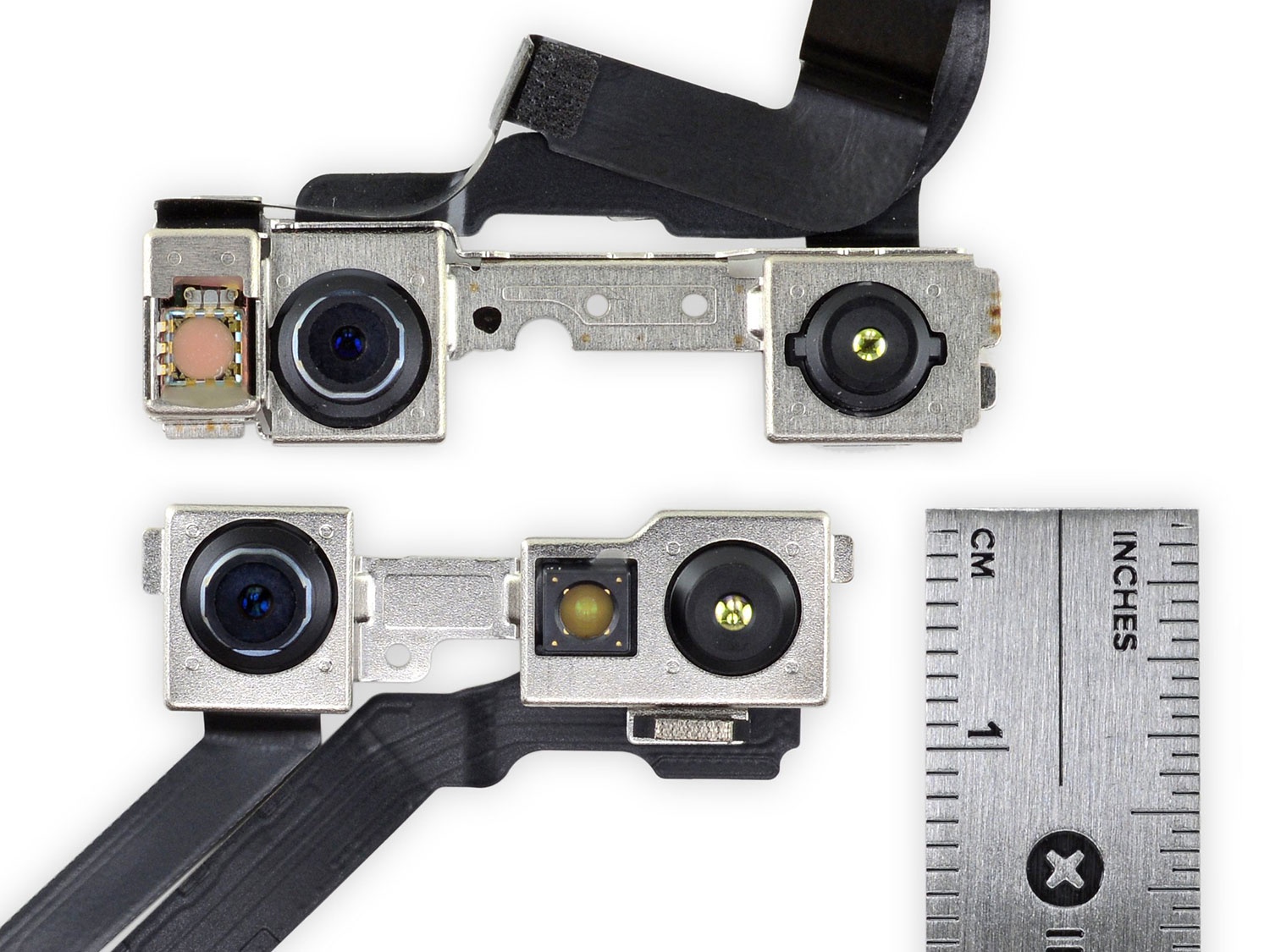 Ben trong iPhone 13 Pro,  iPhone,  Apple anh 5