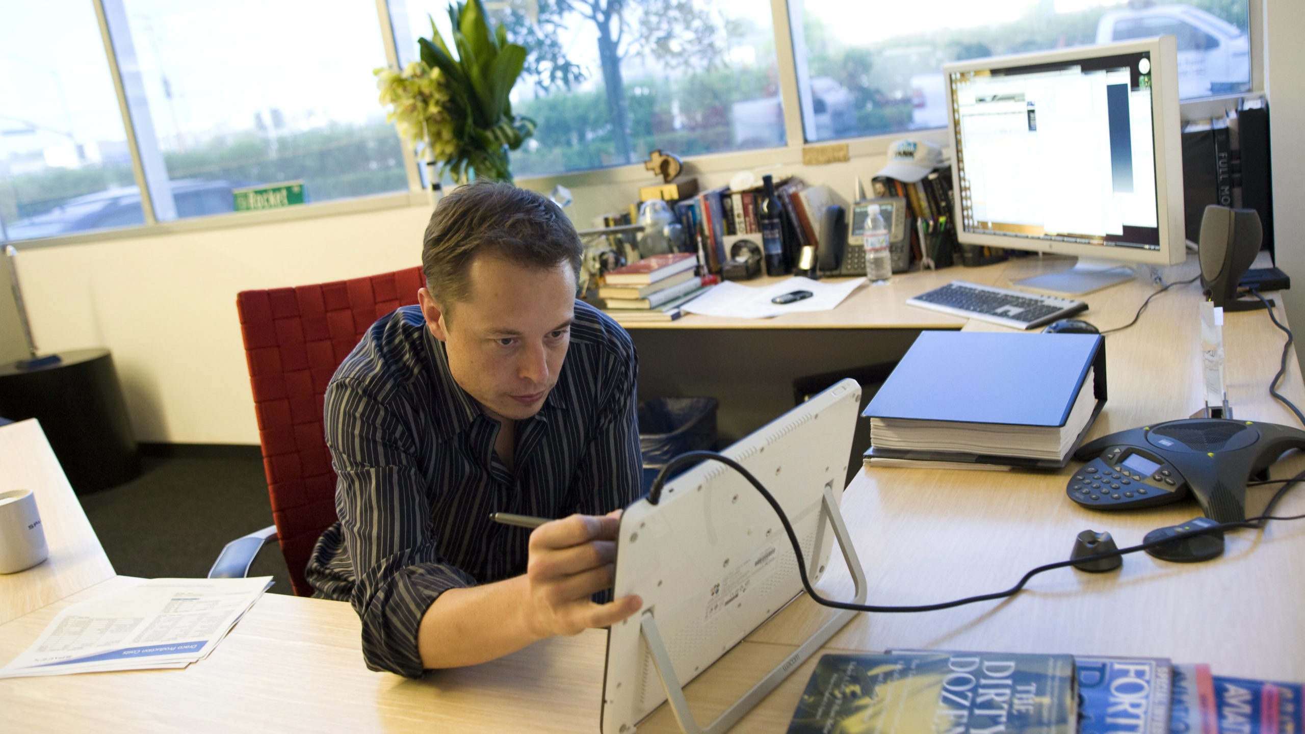 Cach Elon Musk chia nho thoi gian lam viec trong ngay hinh anh