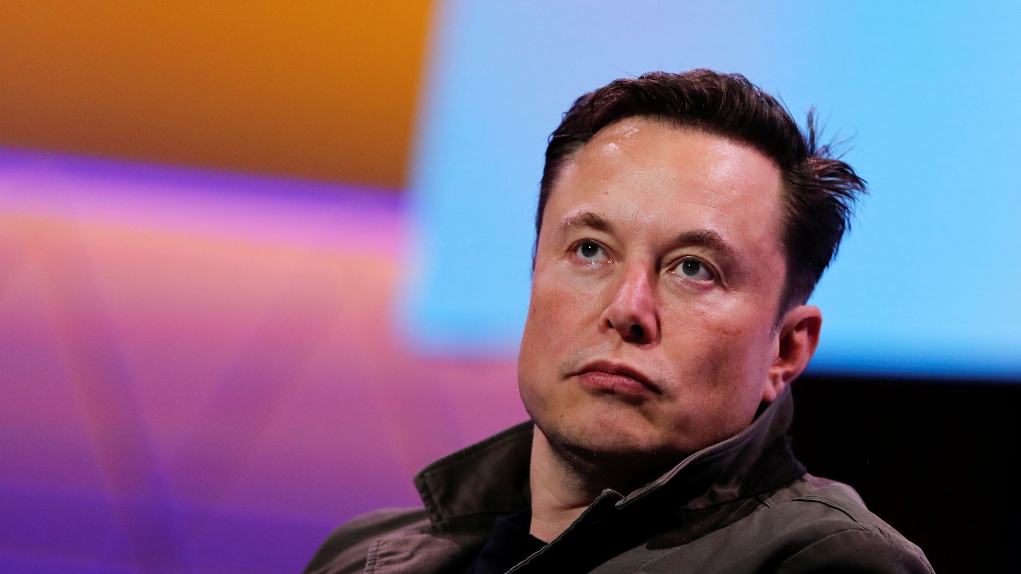 Thuc te phu phang dang don cho Elon Musk hinh anh