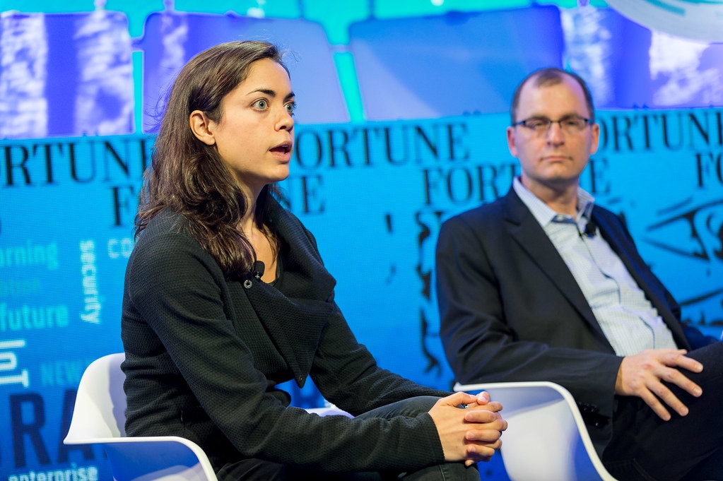 Lanh dao cap cao co con voi Elon Musk anh 1