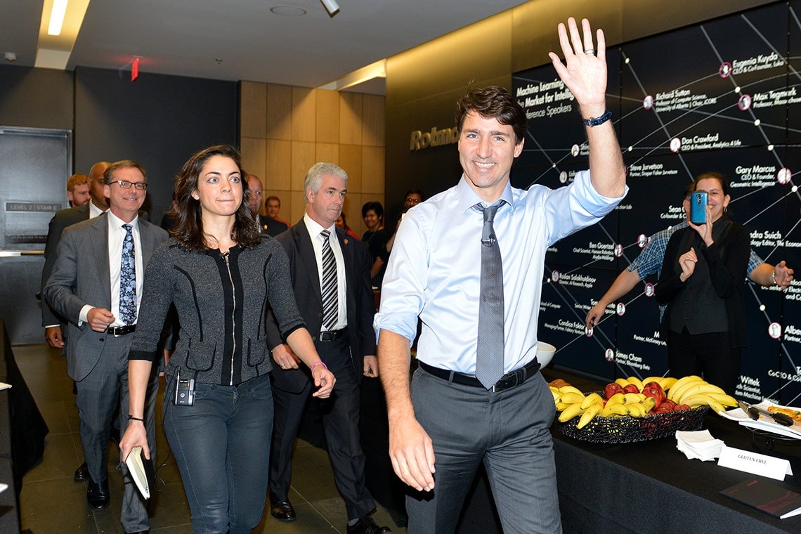 Lanh dao cap cao co con voi Elon Musk anh 2