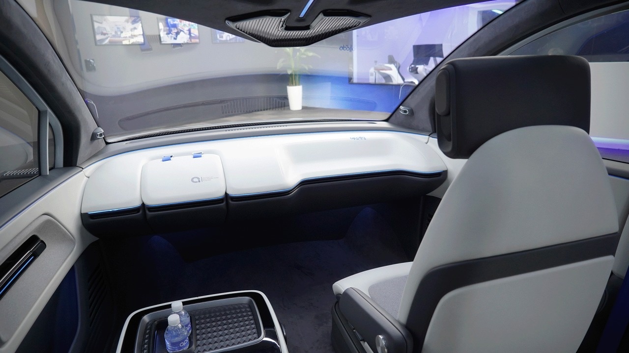 Apple thue ky su noi tieng anh 1