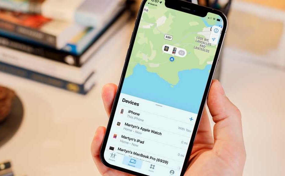 TikToker bi che gieu khi chi meo tim iPhone that lac hinh anh