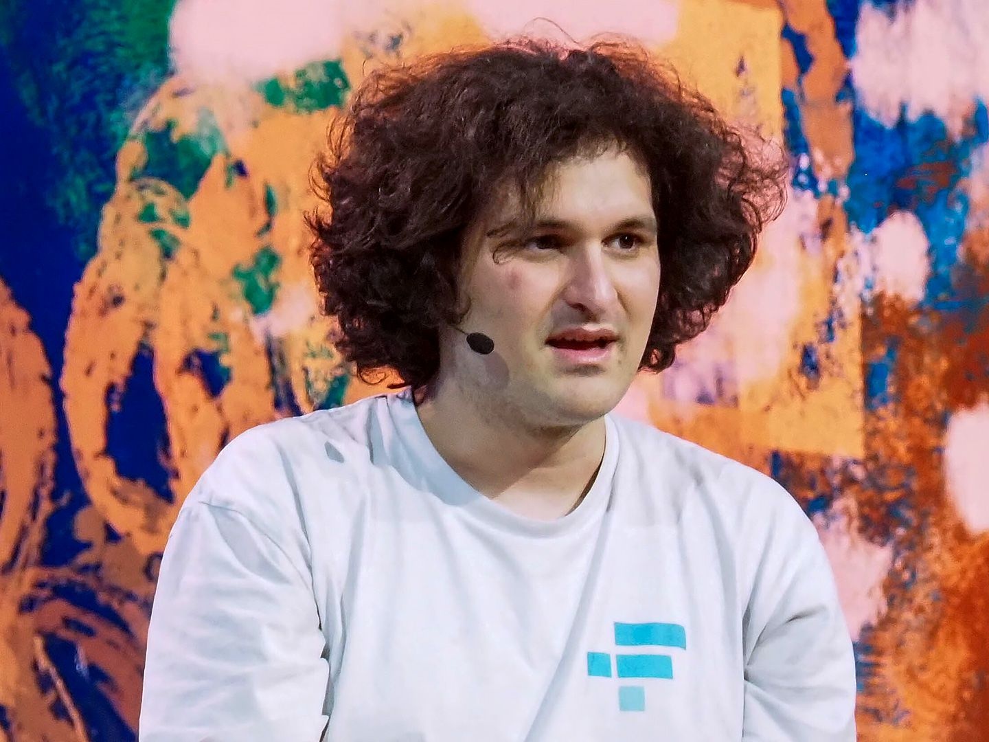 Rut tien tu san FTX anh 1