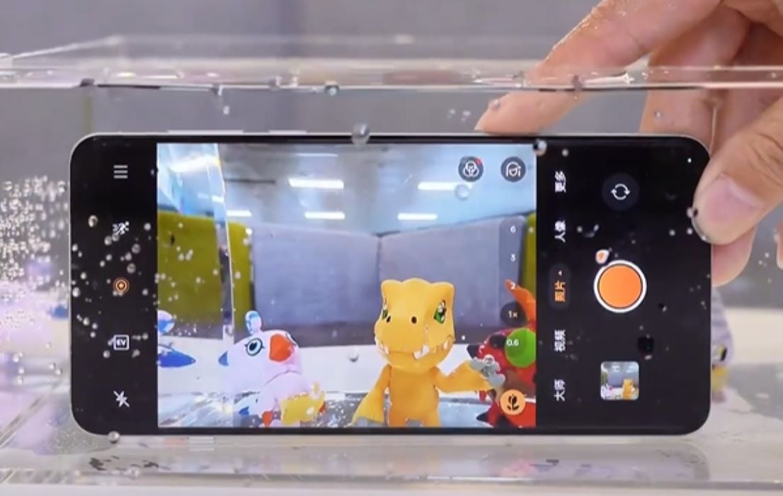 Smartphone Trung Quoc lai sao chep iPhone 16 hinh anh