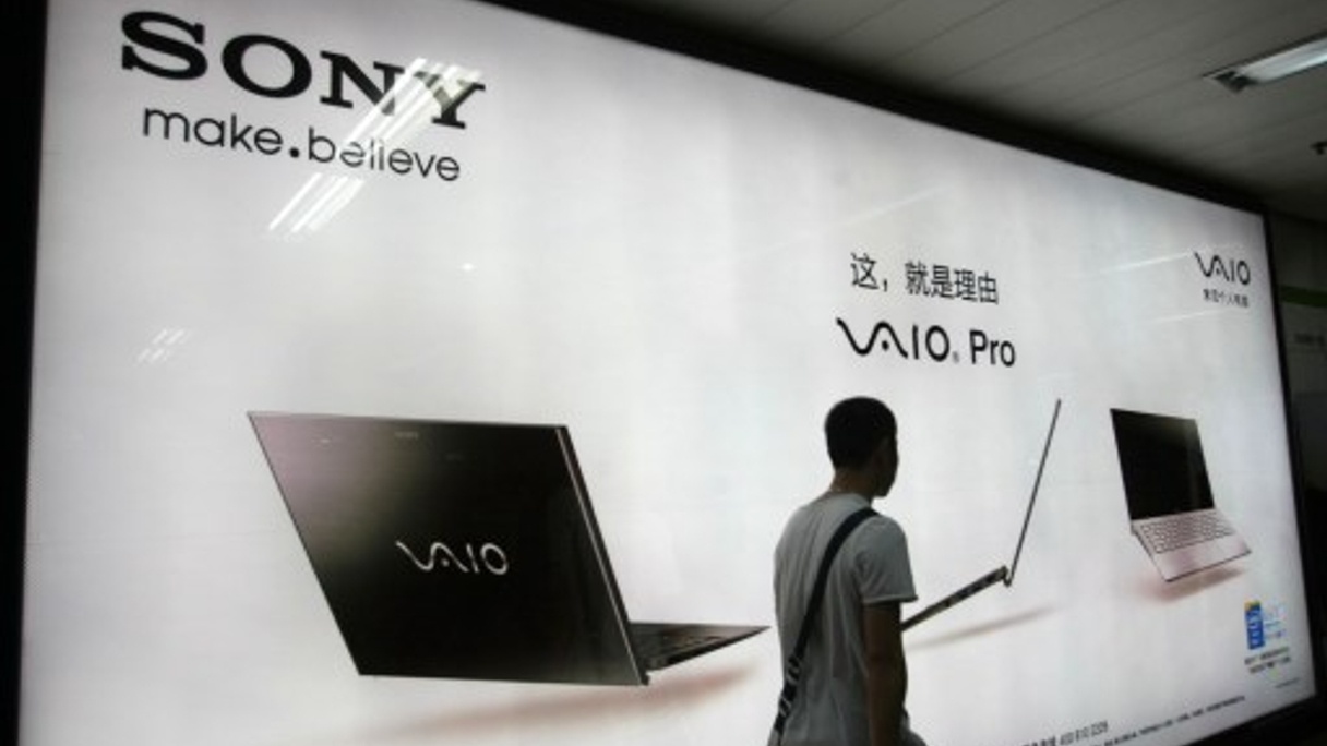 Thuong hieu laptop Sony Vaio gio thuoc ve ai? hinh anh