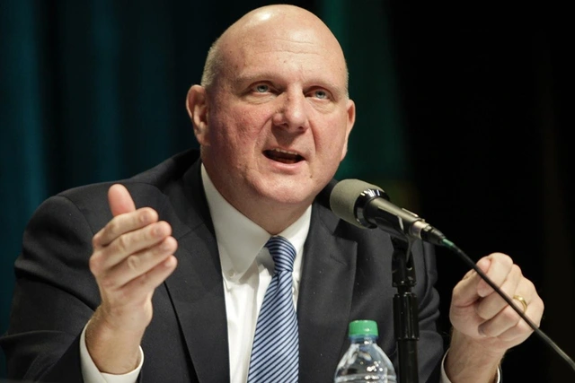 Bi kip lam giau cua cuu CEO Microsoft hinh anh