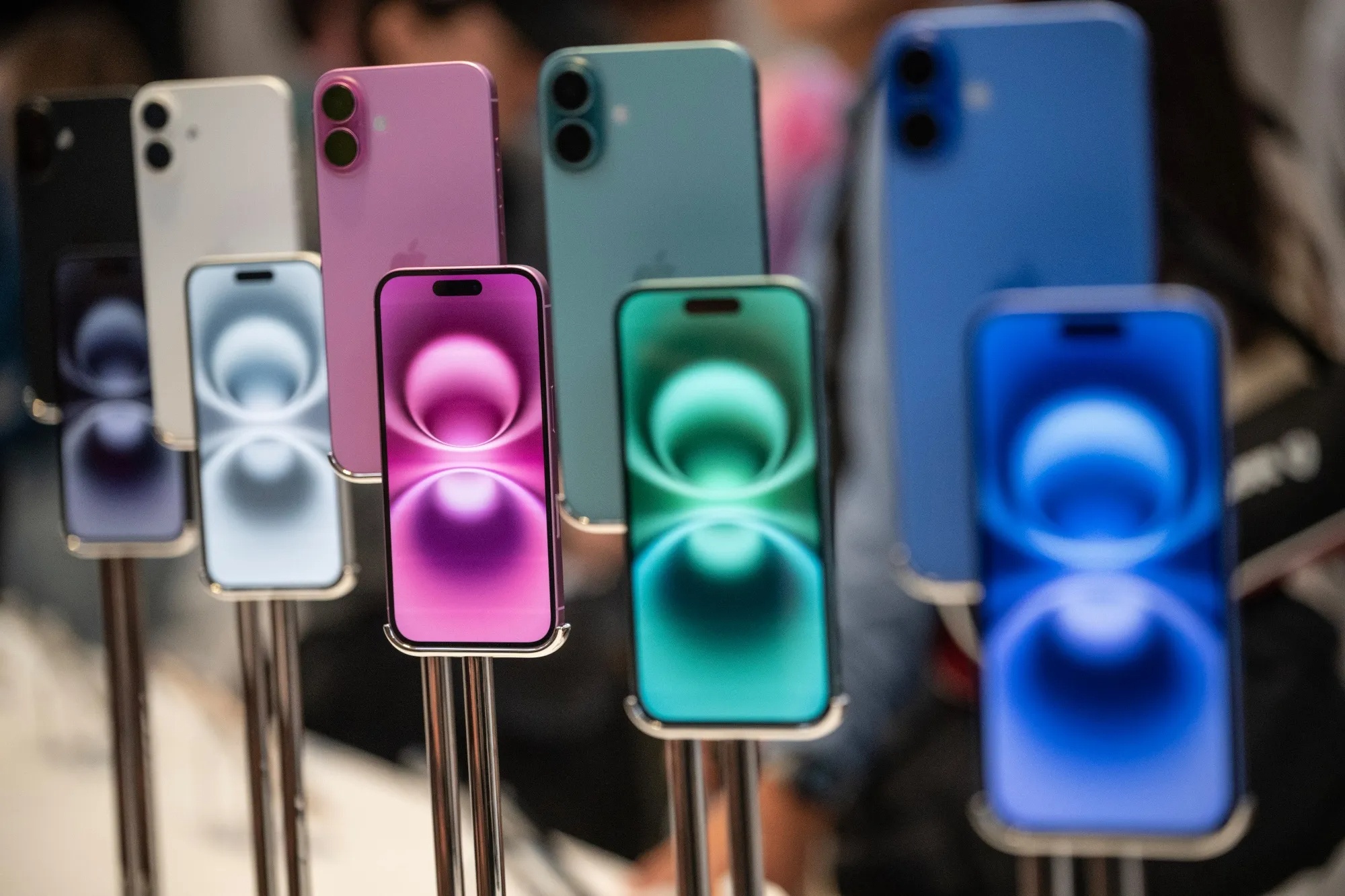 Nang cap dang cho doi nhat tren iPhone 17 hinh anh