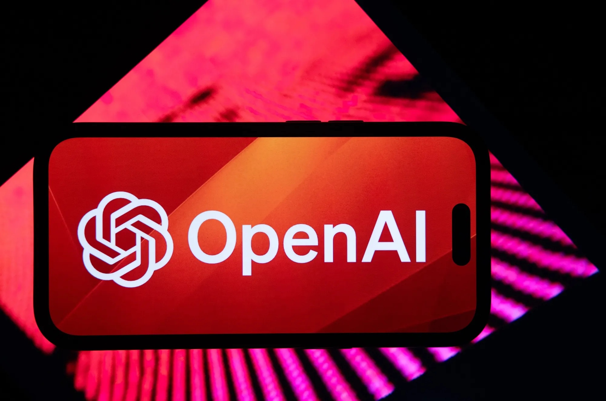 OpenAI 'xem len' doi thu nhung bi phat hien hinh anh