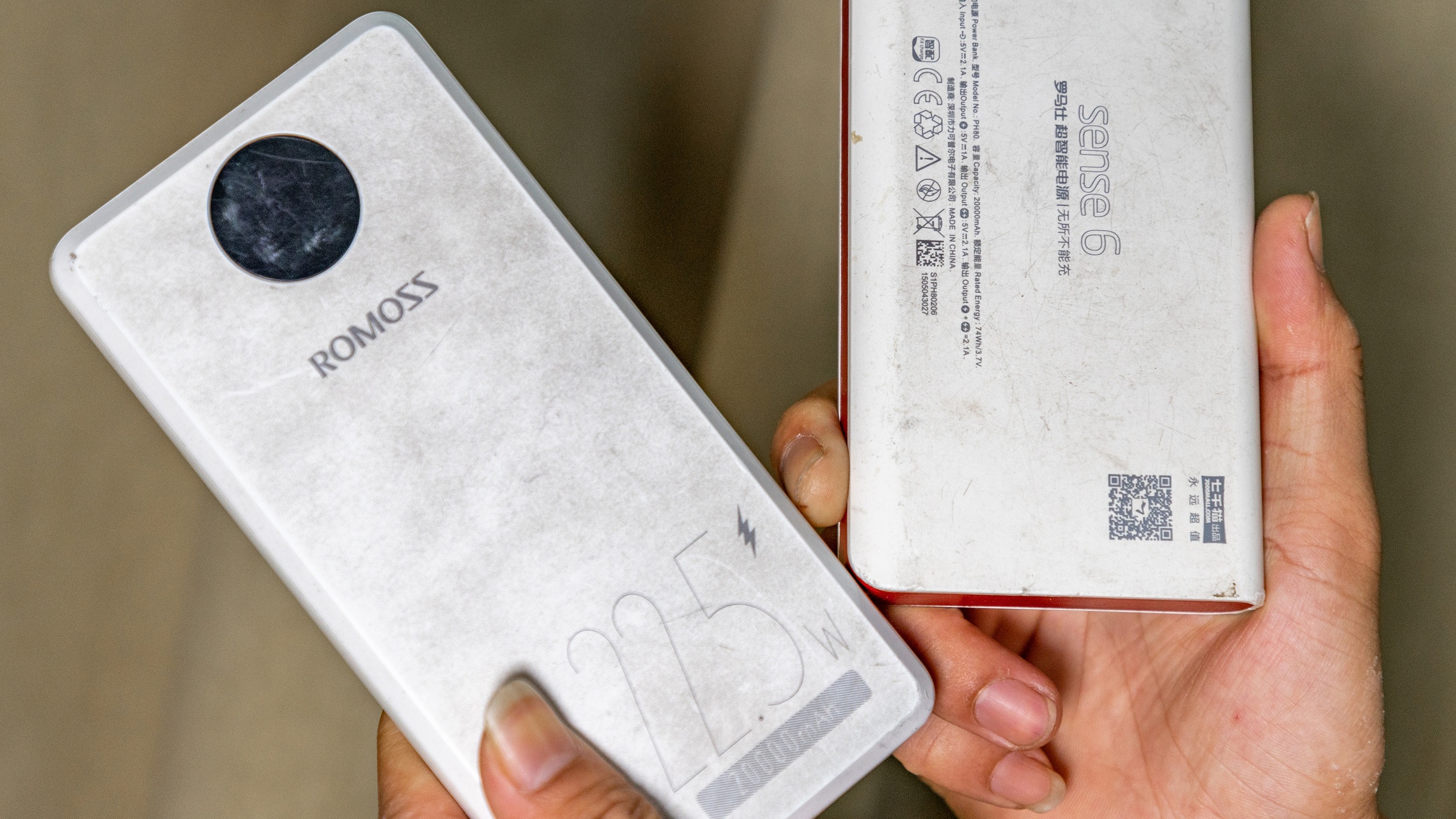 Be boi pin du phong lon nhat lich su co dien bien moi hinh anh