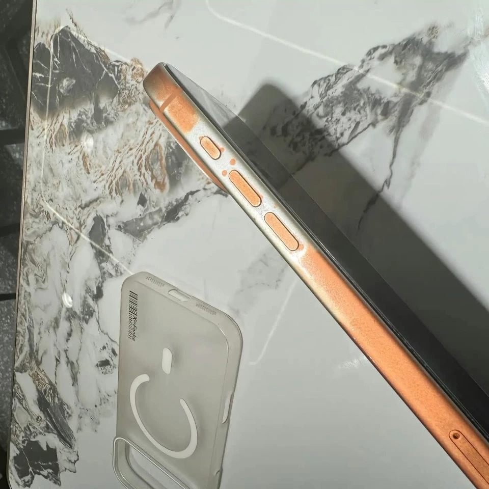 Lau iPhone 17 Pro Max ảnh 1 Lau iPhone 17 Pro Max anh 1