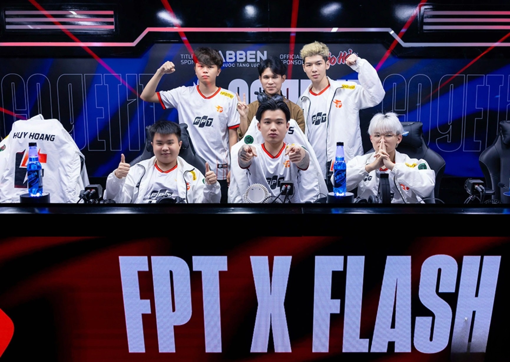 Doi Viet Nam thang doi thu Thai Lan sap du SEA Games 33 hinh anh