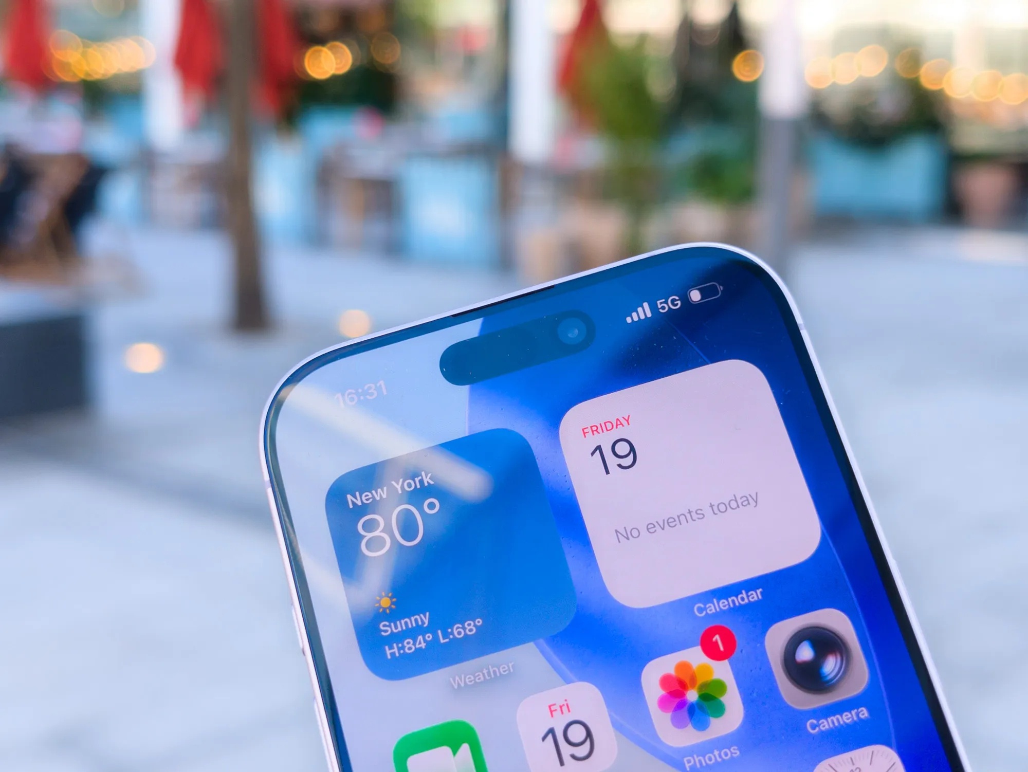 iPhone gia re sap co nang cap dang tien hinh anh