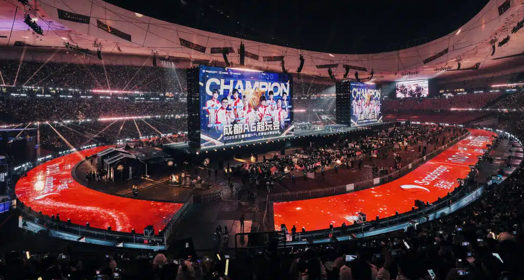 62.000 nguoi mua ve de xem mot tran game hinh anh