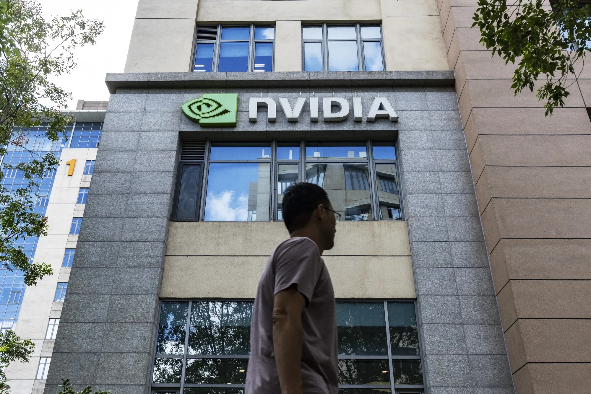 Nvidia tiep tuc cung co vi the hinh anh