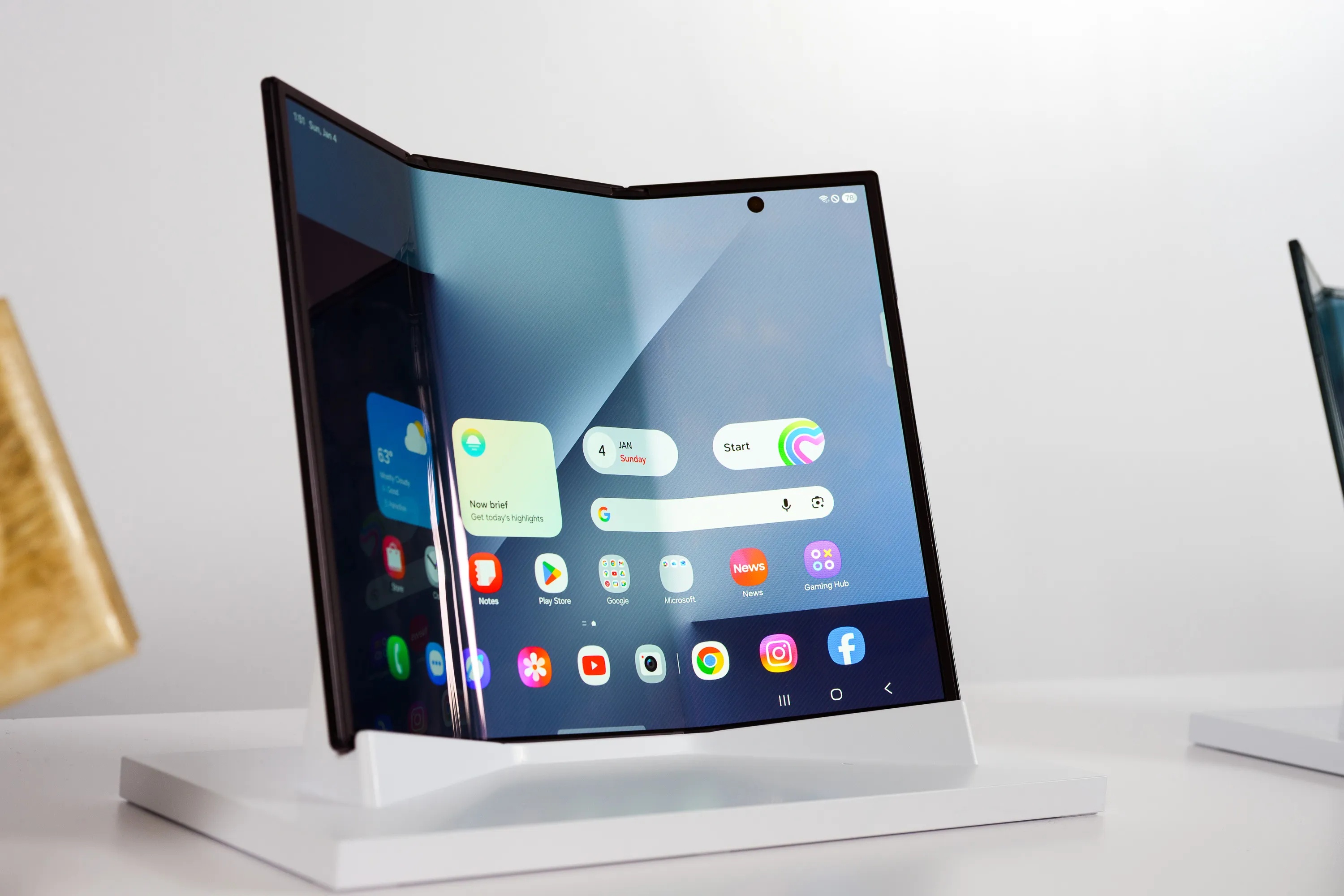 Galaxy Z TriFold anh 1