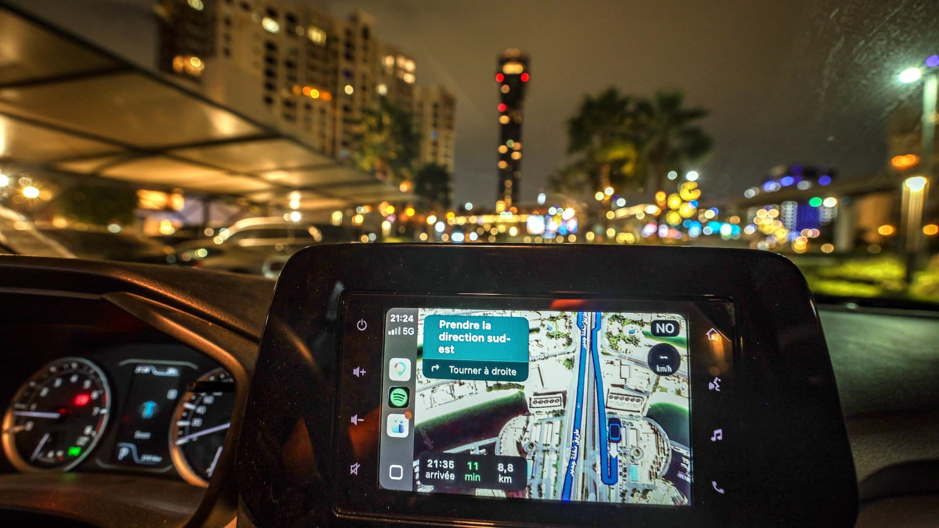 Mu duong vi chien su Iran hinh anh