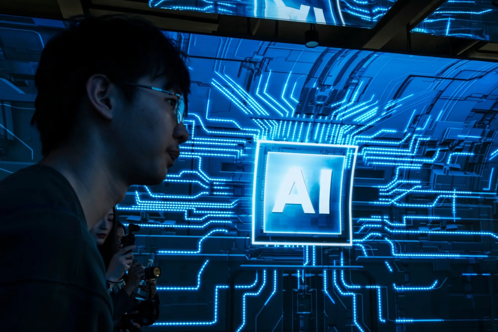 Nguy co 'hong nao' khi dung AI hinh anh