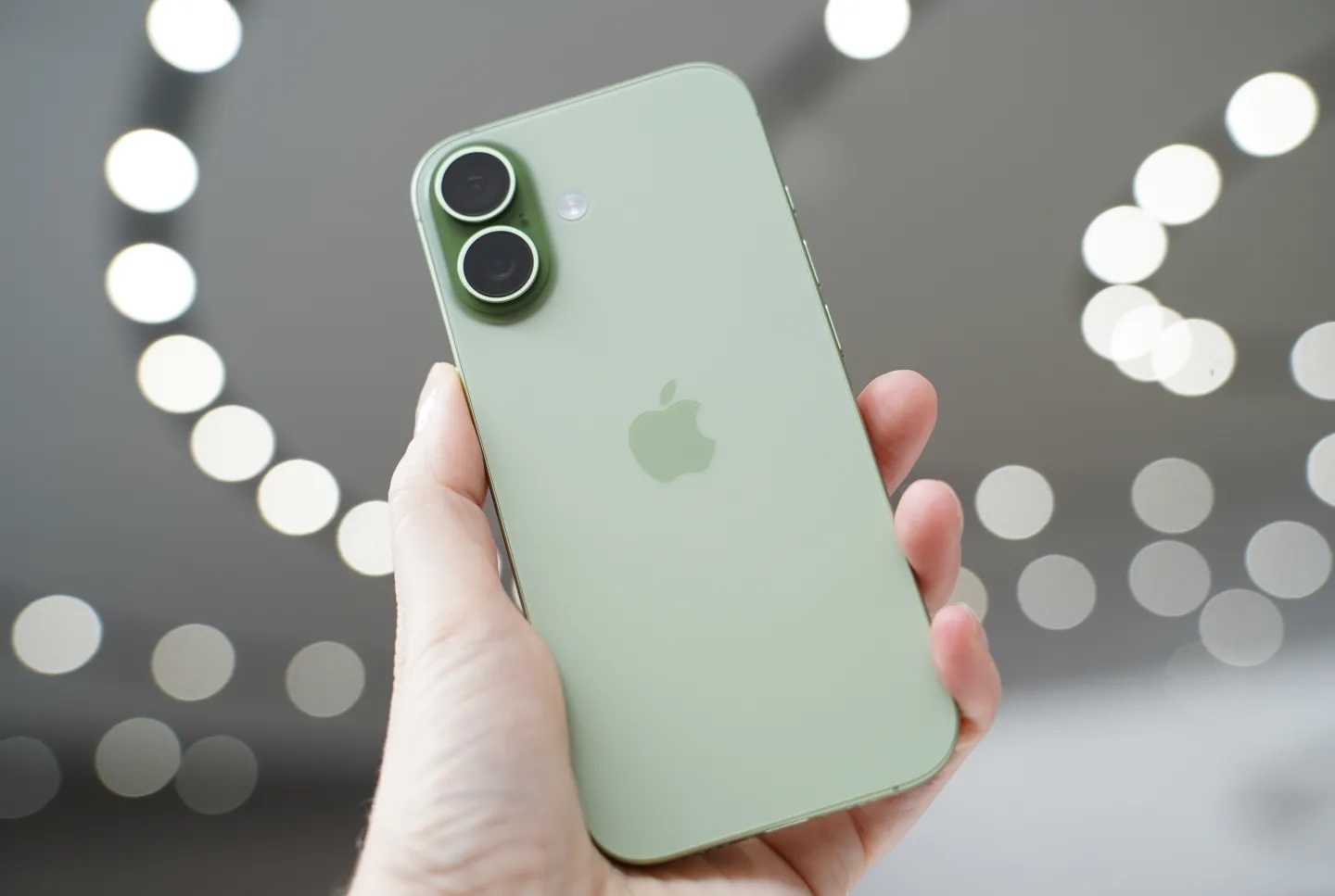 Day la iPhone ban chay nhat lich su hinh anh