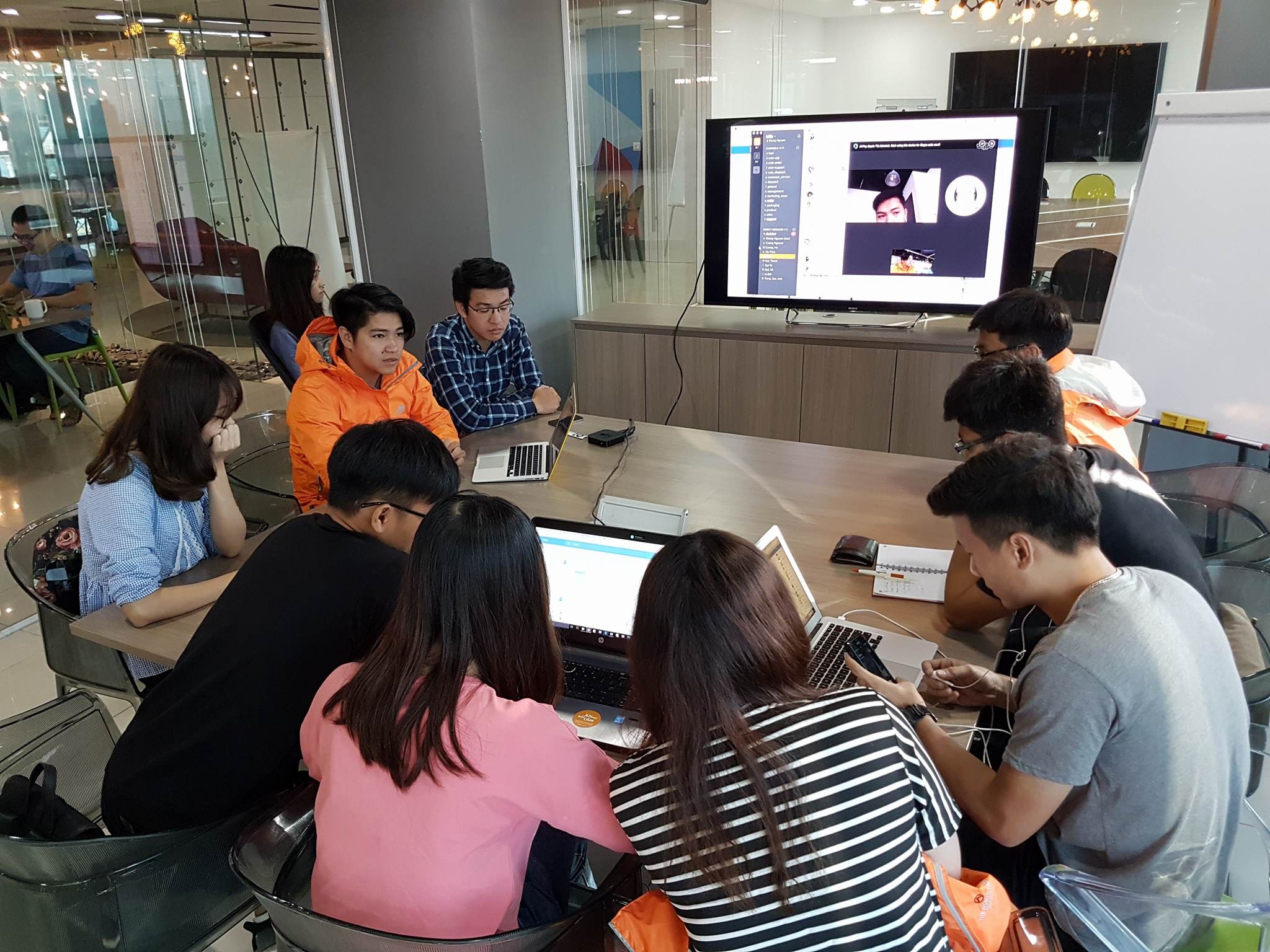 Nguoi tre khoi nghiep vi muon giau co, khong thich lam nhan vien hinh anh