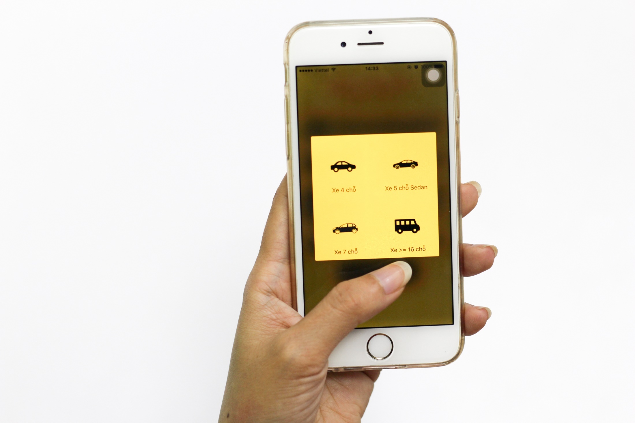 Startup Viet song khoe nho thi truong Uber, Grab 'bo quen' hinh anh