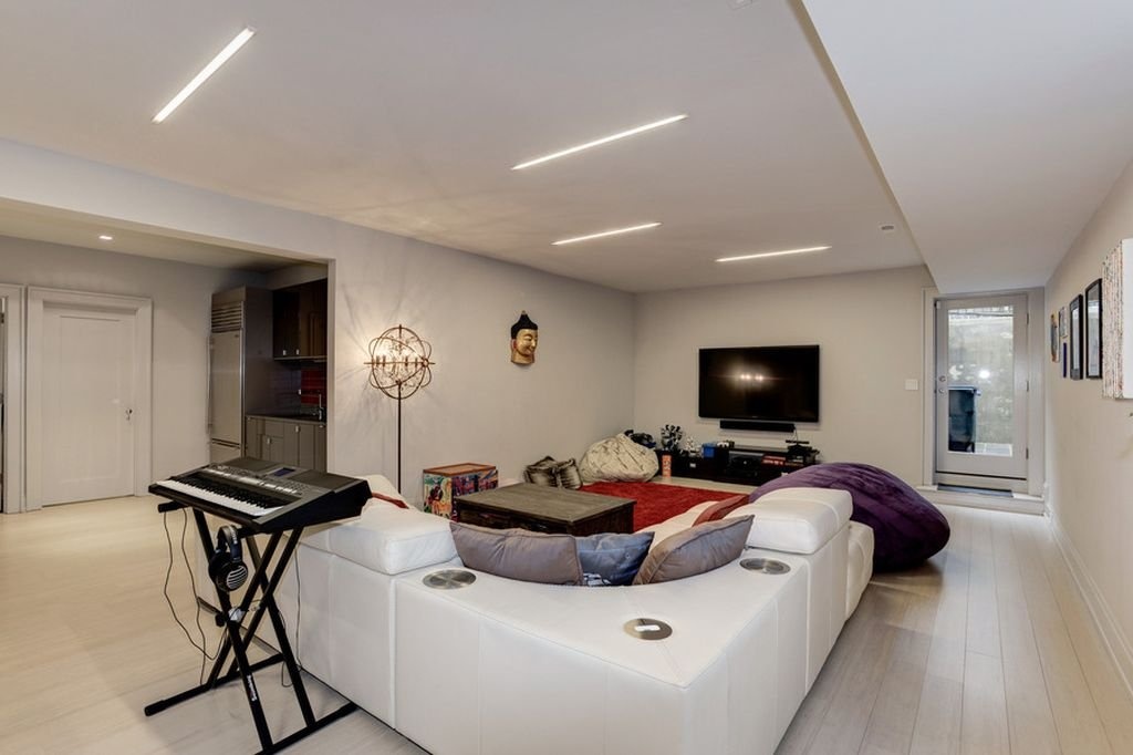 ben trong can nha cua con gai trump anh 12