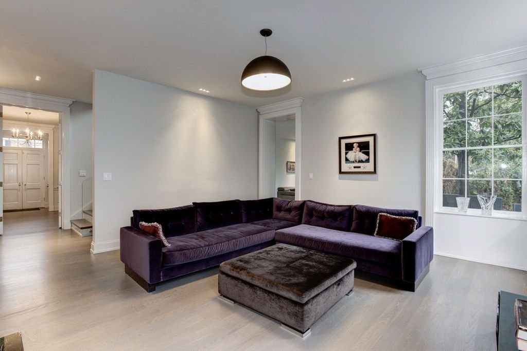 ben trong can nha cua con gai trump anh 6