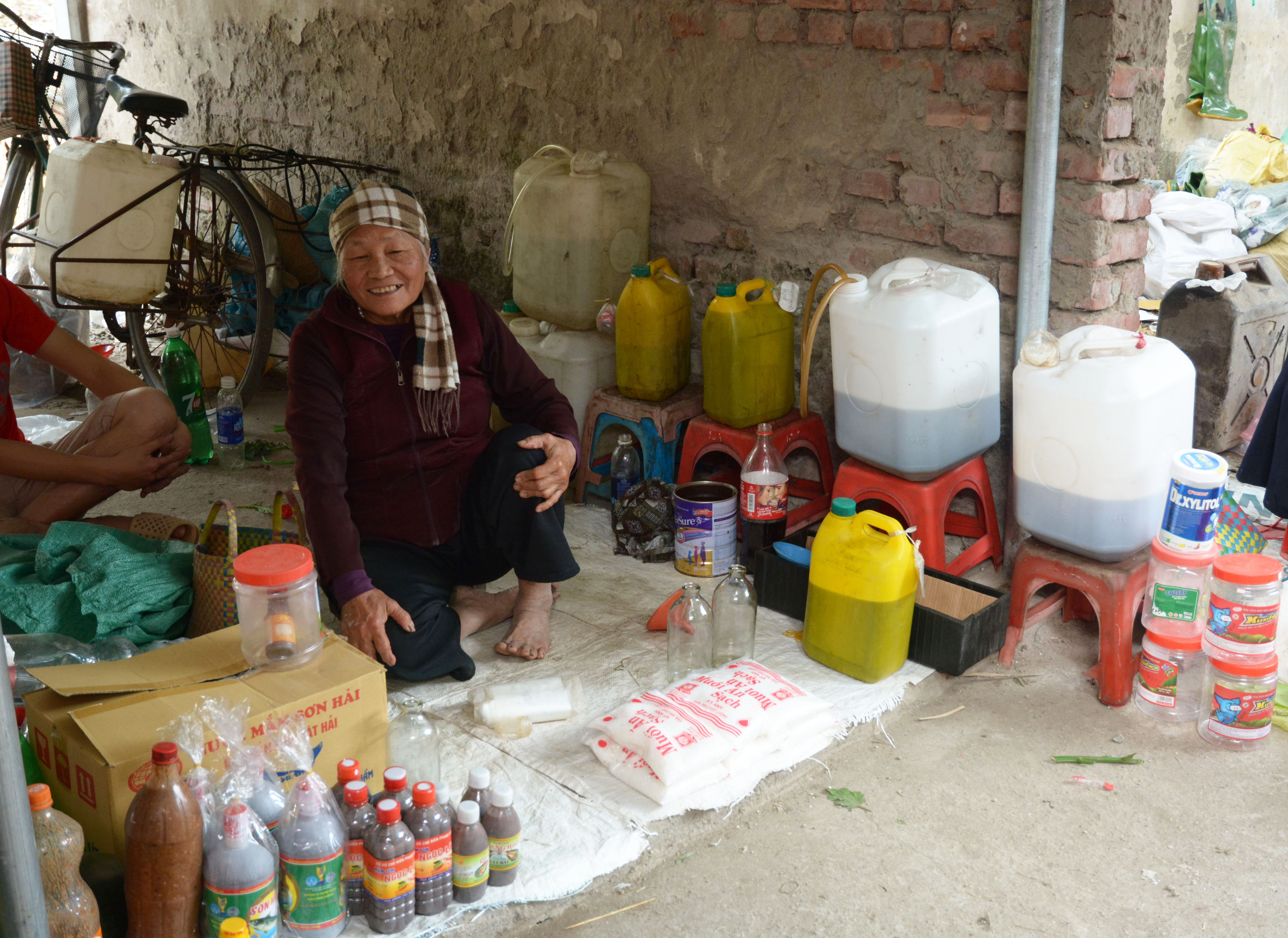 Nhon nhip cho que ngay 30 Tet anh 7