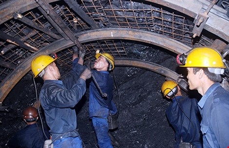 Tăng cường giám sát hoạt động của vinacomin ảnh 2 Tang cuong giam sat hoat dong cua vinacomin anh 2