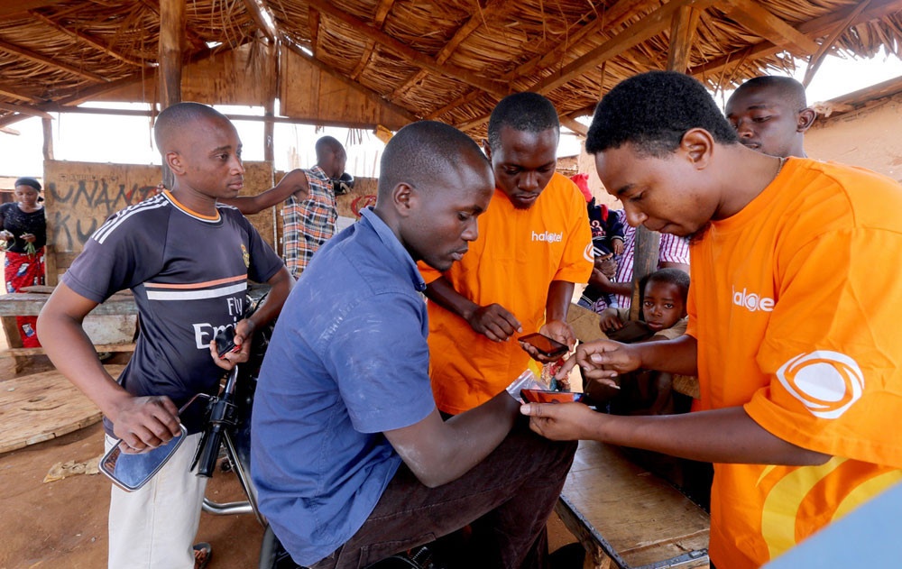 Viettel muon thu 1,4 ty USD tu cac thi truong nuoc ngoai nam 2017 hinh anh