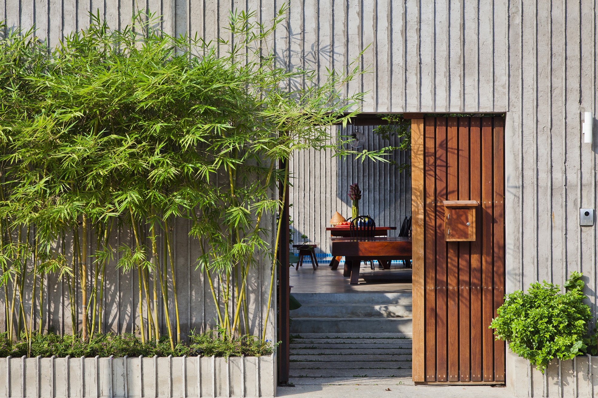 nhà tường gạch mái lá ảnh 2 nha tuong gach mai la anh 2