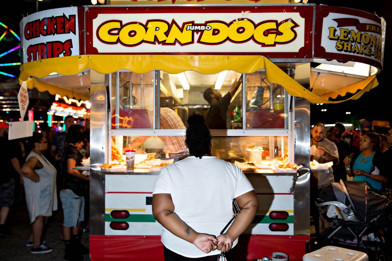 bai do xe hoi sinh trung tam thuong mai anh 9