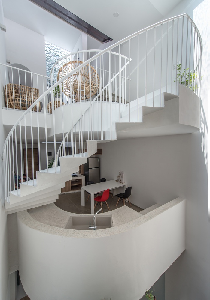 can nha ong cai tao voi san sau trong nha anh 10