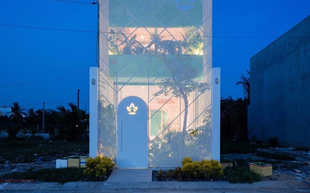 Can nha pho Sai Gon voi mat tien 'mo ao' nhin xuyen thau hinh anh