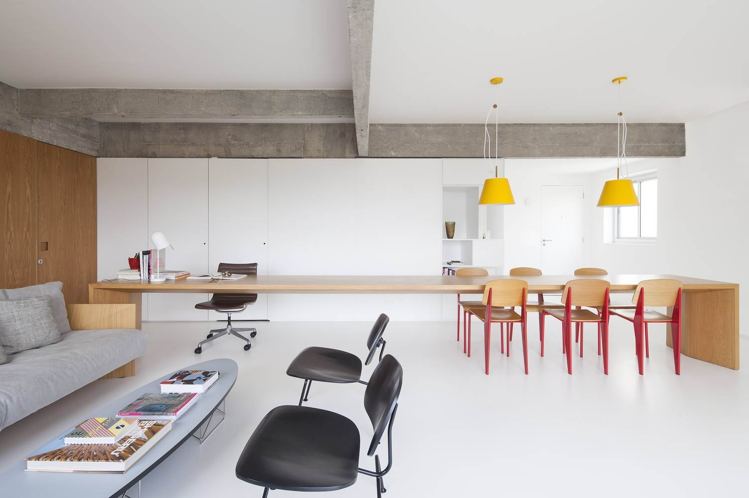 Nha 96 m2 voi thiet ke toi gian bo bot tuong hinh anh