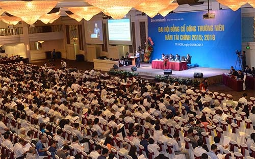 Chuyen dong tai Sacombank chi moi bat dau hinh anh